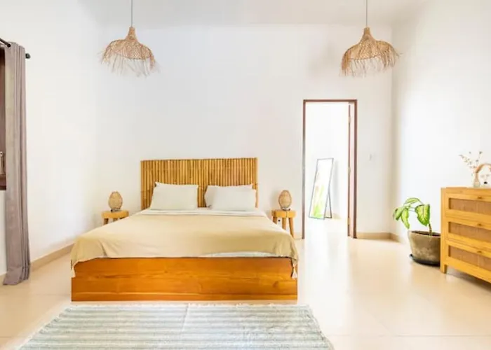ゲストハウス Villa Canggu チャングー
