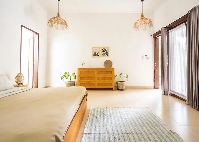 Villa Canggu 4* チャングー